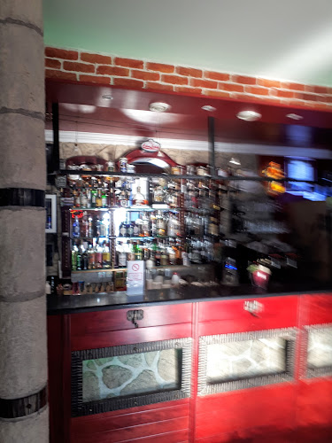 Caffe bar Črleni Lajbek - Gastronomija i ugostiteljstvo