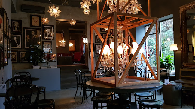 Ul. Ivana Dežmana 9, 10000, Zagreb