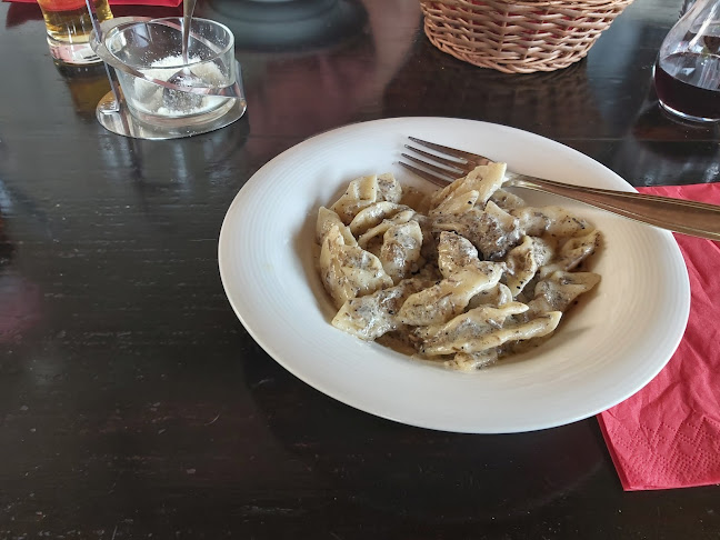 Humska Konoba - Gastronomija i ugostiteljstvo