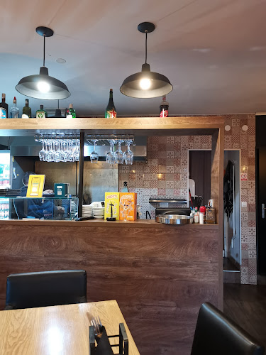 Lo-Cal Grill - Gastronomija i ugostiteljstvo