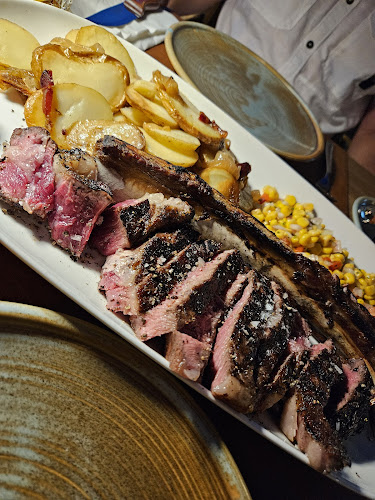 Harbor CookHouse & Club - Gastronomija i ugostiteljstvo