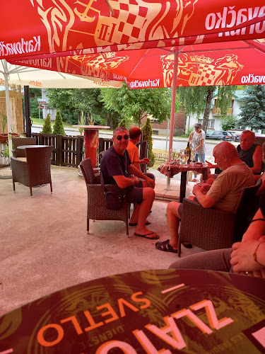 Caffe bar "M" - Gastronomija i ugostiteljstvo