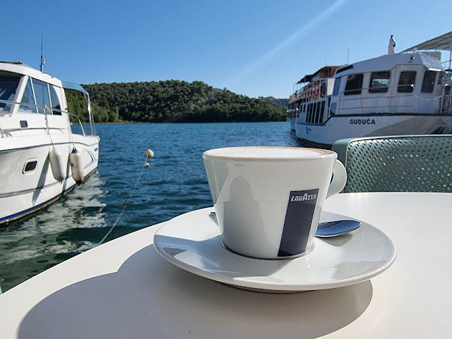 Obala Bana Pavla Subica 12, 22222, Skradin