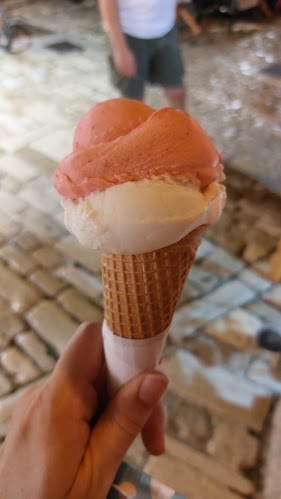 Cremalat - Gastronomija i ugostiteljstvo