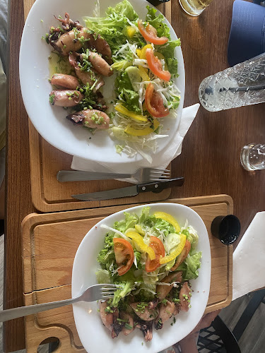 Beach bar Premijer - Gastronomija i ugostiteljstvo