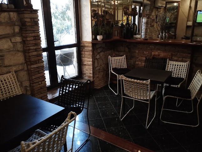 Caffe bar Kristal - Gastronomija i ugostiteljstvo