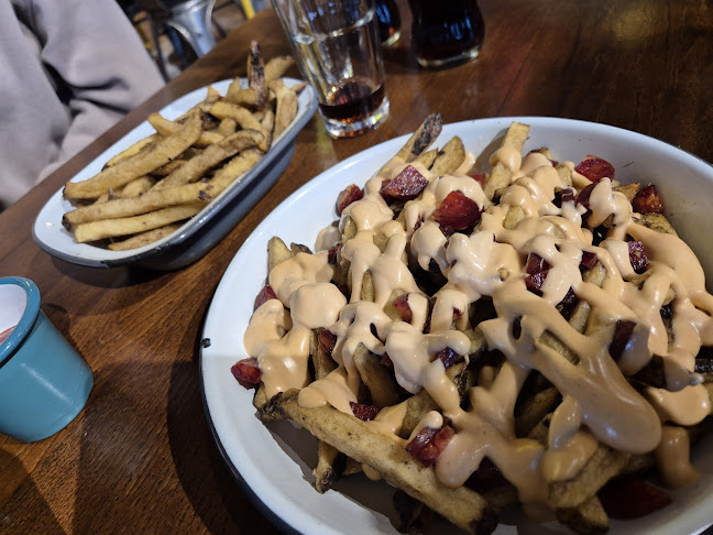 Ul. Josipa Jovića 93, 21000, Split