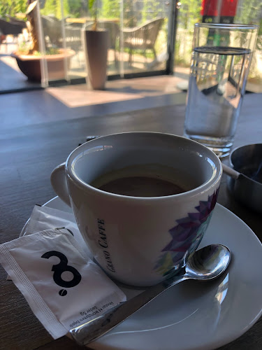 Cafe bar Zona - Gastronomija i ugostiteljstvo