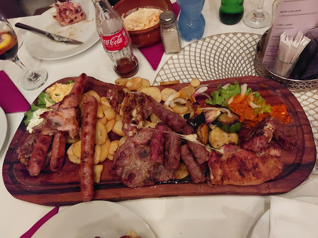 Opinii despre Papar Grill Makarska în Makarska - Gastronomija i ugostiteljstvo