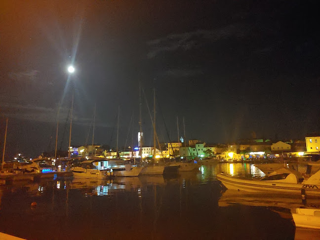 Velum Arba bar - Gastronomija i ugostiteljstvo