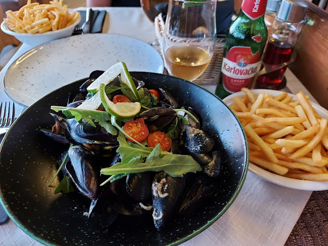 Šetalište Dr. Franje Tuđmana 13A, 21300, Makarska