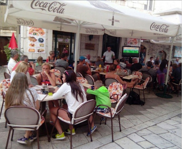 Comentarii opinii despre Bistro Slaven