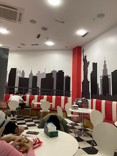 Comentarii opinii despre Surfer fast food