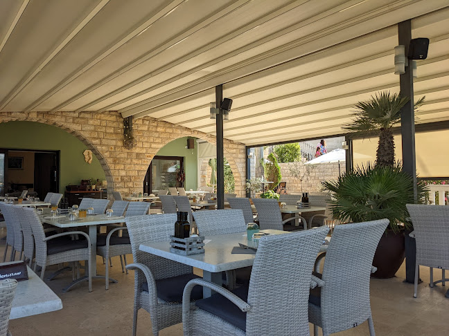 Restaurant Vila Tina - Arbanija