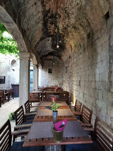 Opinii despre Lambik Bar & Bistro în Vis - Gastronomija i ugostiteljstvo