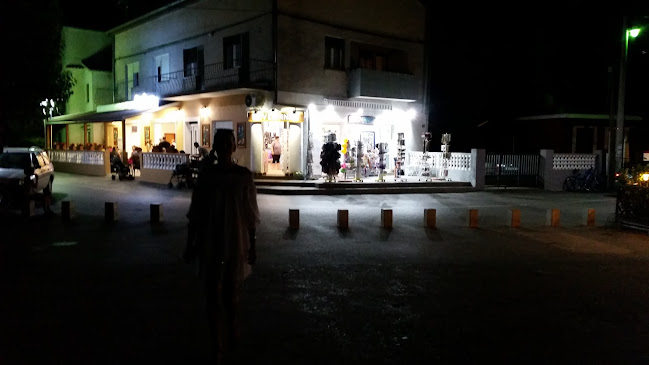 Cafe Bar Red Nose - Gastronomija i ugostiteljstvo