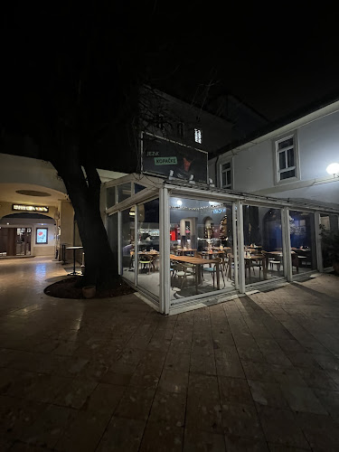 ul. Nikole Tesle 7, 10000, Zagreb