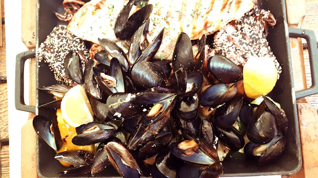 Trg Braće Radić 2, 21000, Split