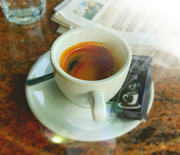 Caffe bar "Bugatti" - Gastronomija i ugostiteljstvo