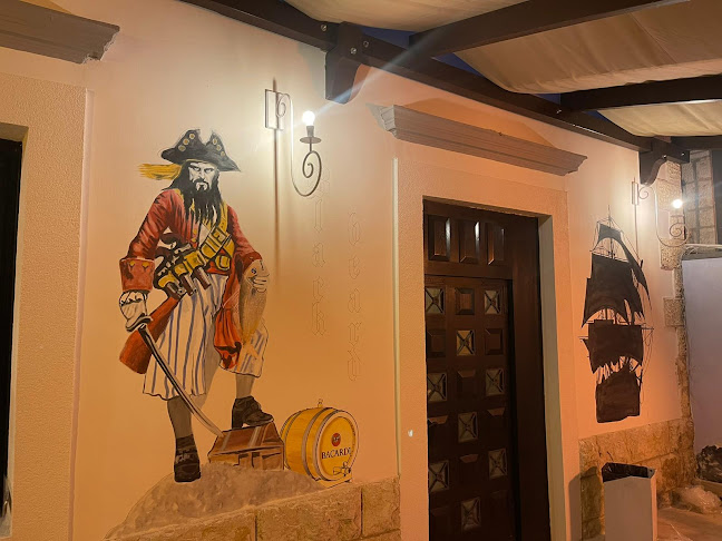 Pirates Kitchen seafood & steak - Omiš