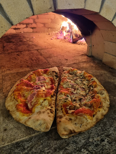 Obala 28, 21330, Gradac