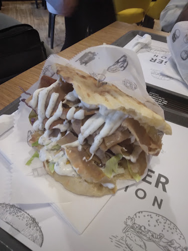 Comentarii opinii despre BURGER STATION