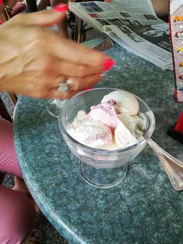 Nympha - Gastronomija i ugostiteljstvo