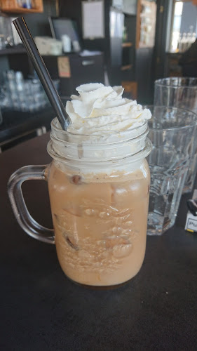 Comentarii opinii despre Garden Bar