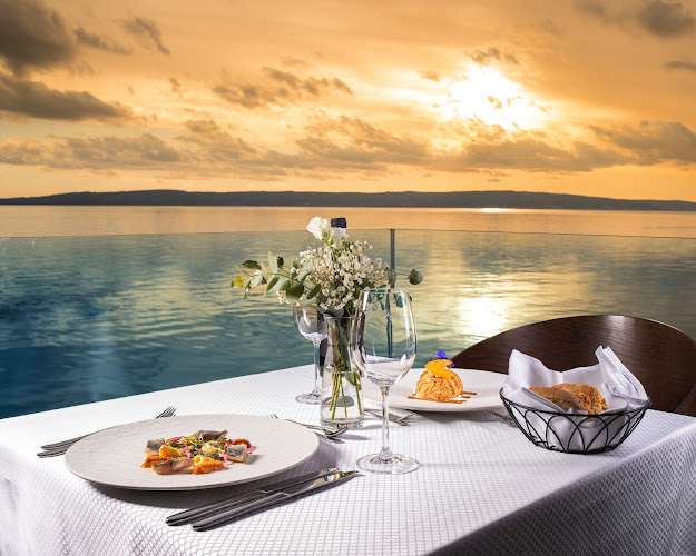 Comentarii opinii despre Restoran Spinnaker Marina Kaštela