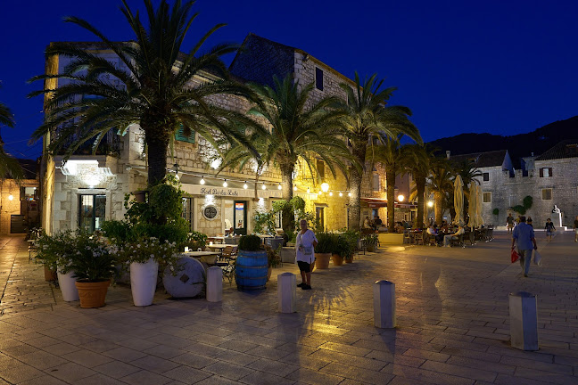 Ulica Petra Nizitea 1, 21460, Stari Grad