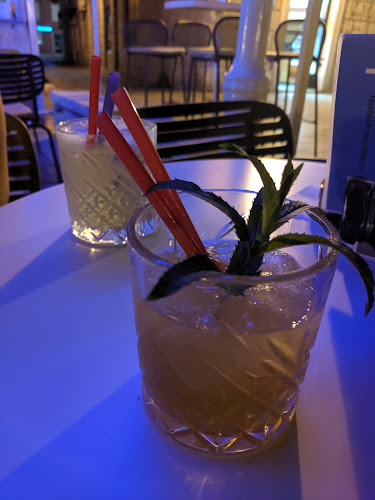 Opinii despre Caffe Bar Martini în Makarska - Gastronomija i ugostiteljstvo