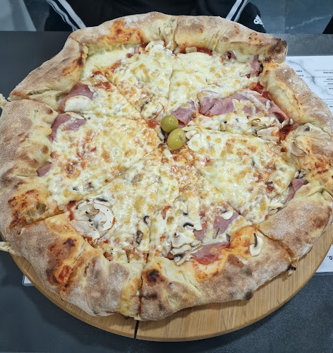 Opinii despre Papa Joe's Bistro în Ivanić-Grad - Gastronomija i ugostiteljstvo