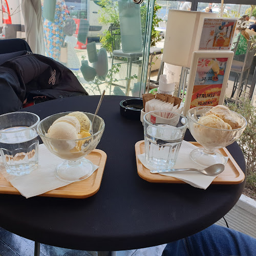 Caffe Bar Lasica - Gastronomija i ugostiteljstvo