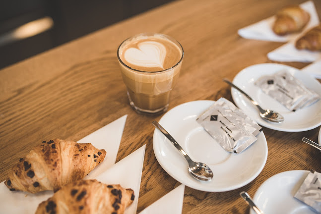 Destino Coffee & Wine Bar