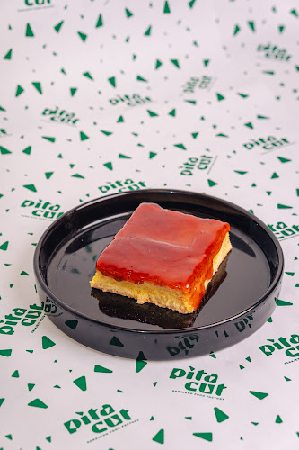 Barčev trg 16, 10000, Zagreb