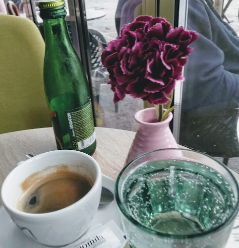 Opinii despre Caffe bar Striga în Rijeka - Gastronomija i ugostiteljstvo