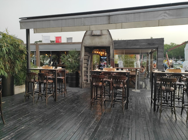 Harbor CookHouse & Club