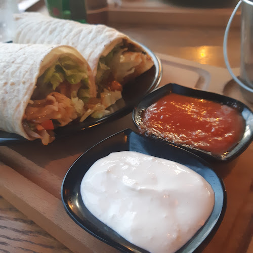 Ožujsko Pub Zaobilaznica - Gastronomija i ugostiteljstvo