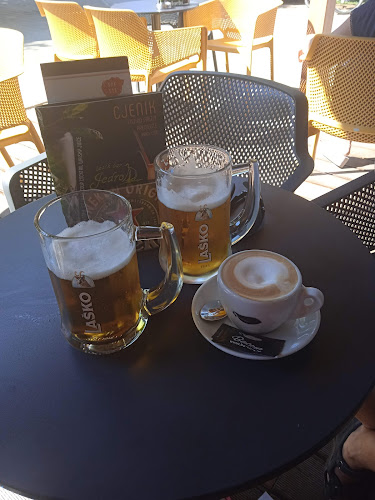 Comentarii opinii despre Beach Bar Jedro