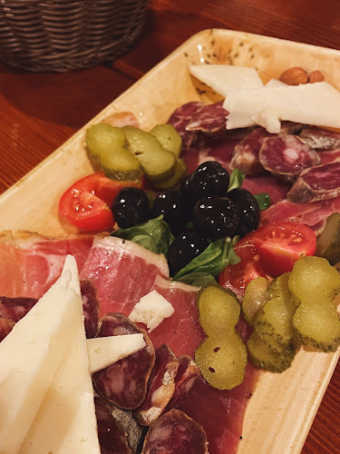 Konoba Veruda - Gastronomija i ugostiteljstvo