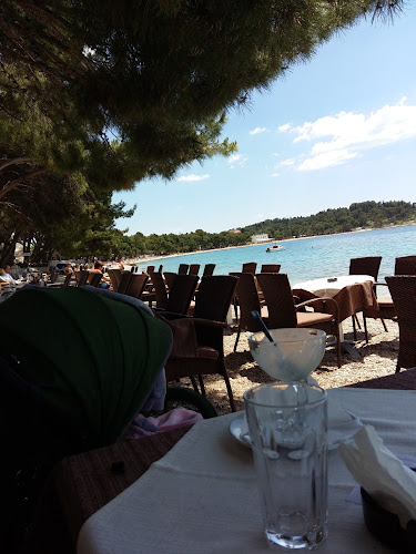Opinii despre Restaurant Berlin în Makarska - Gastronomija i ugostiteljstvo
