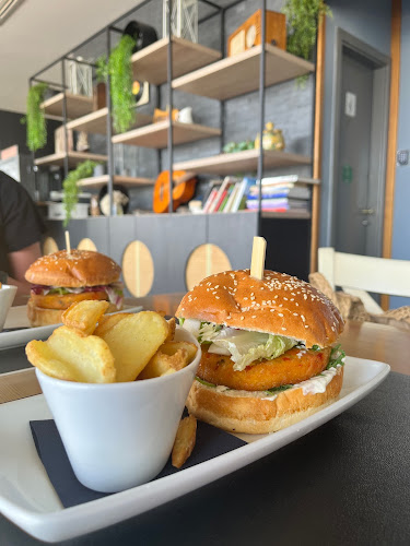 Comentarii opinii despre SidiBar, restaurant, sports & music terrace