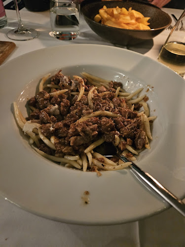 Farabuto - Gastronomija i ugostiteljstvo