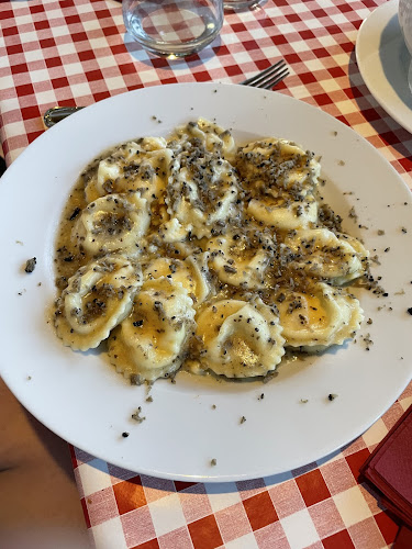 Štefanići 55, 52424, Motovun