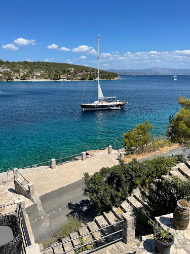 Konoba MARETA - Nečujam