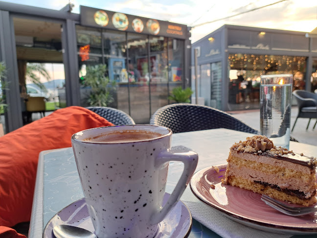 Obala kralja Petra Krešimira IV 5, 23210, Biograd na Moru