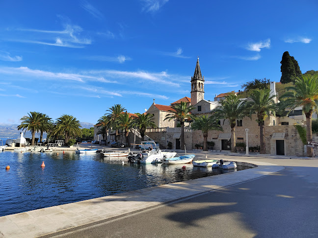 Bistro Vila Marija Splitska Brač - Gastronomija i ugostiteljstvo