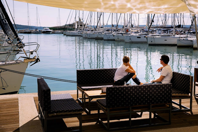 Caffe bar BavAdria - Gastronomija i ugostiteljstvo