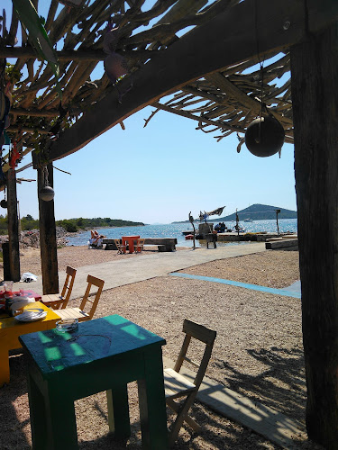 Modrave 5, 22243, Betina