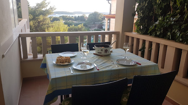 Opinii despre Teo's house Hvar în Hvar - Gastronomija i ugostiteljstvo